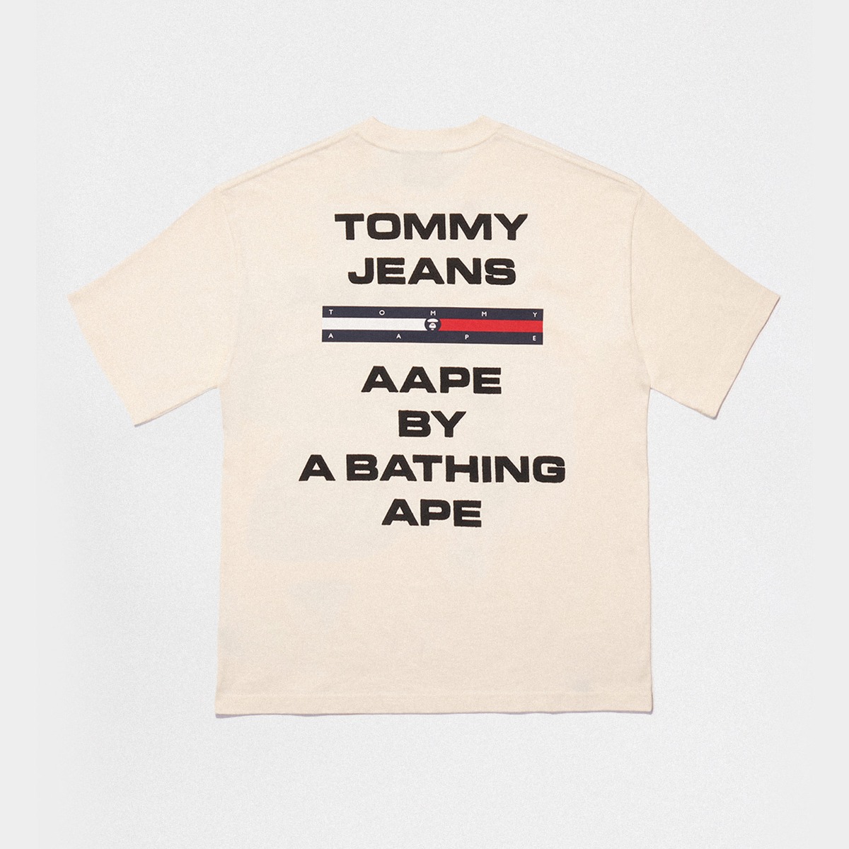 <div style="text-align: left">TOMMY JEANS x AAPE</div>